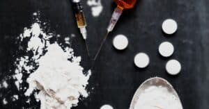 זיהוי הסימנים כיצד לזהות התמכרות לסמים